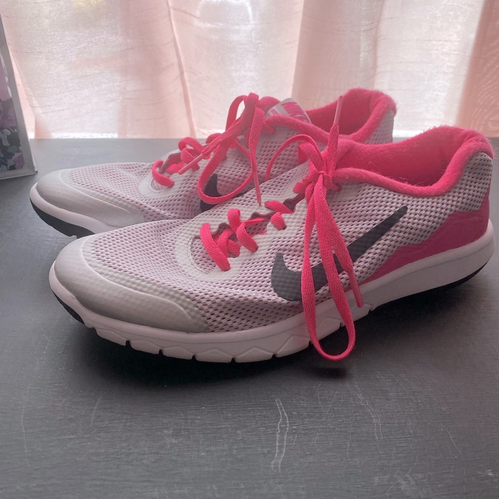 Nike flex experience rn 4